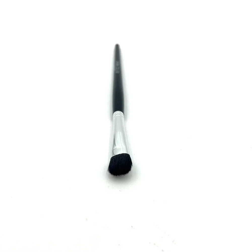 Laura‎ Geller Long Eye Shadow Brush 6 in
